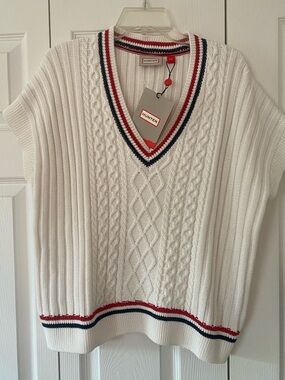 Hunter White Cable Knit V-Neck Sweater Vest with Red & Navy Trim